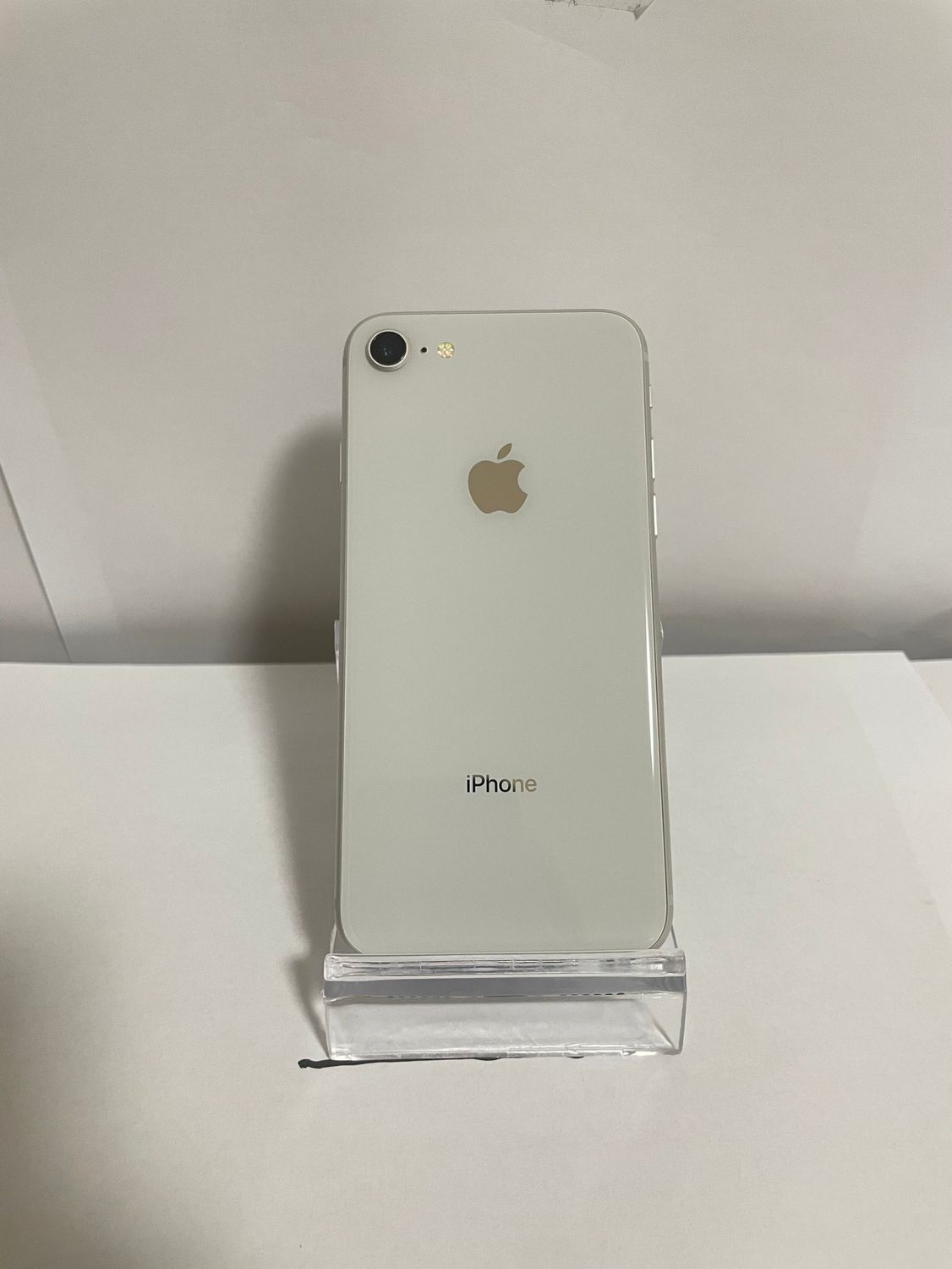 iPhone8本体 64GB シルバー　SIMフリー　バッテリー89% ムスビー｜○ハピネスネット SIMフリー iPhone8 64GB シルバー