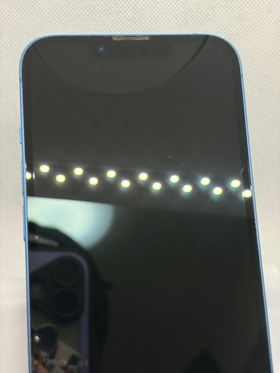 ���Хåƥ꡼90% SIM�ե꡼ iPhone13 128GB �֥롼