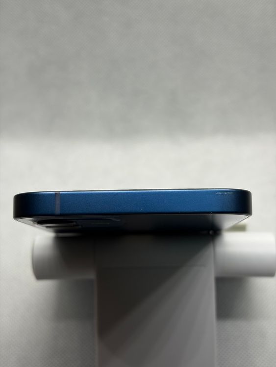 ���Хåƥ꡼85% ���� SIM�ե꡼ iPhone12 256GB �֥롼