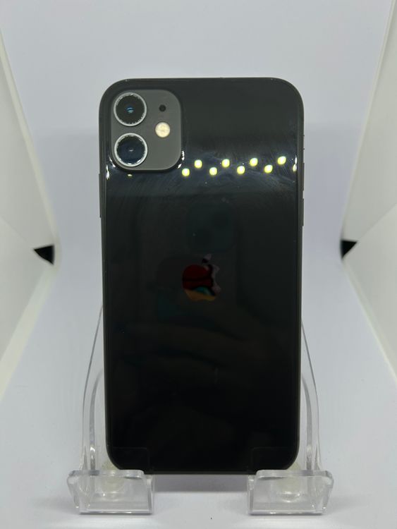 ��SIM�ե꡼ iPhone11  64GB �֥�å� �Хåƥ꡼72%