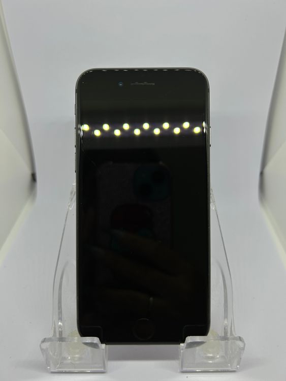 ��SIM�ե꡼ iPhone8  256GB ���졼 �Хåƥ꡼72%