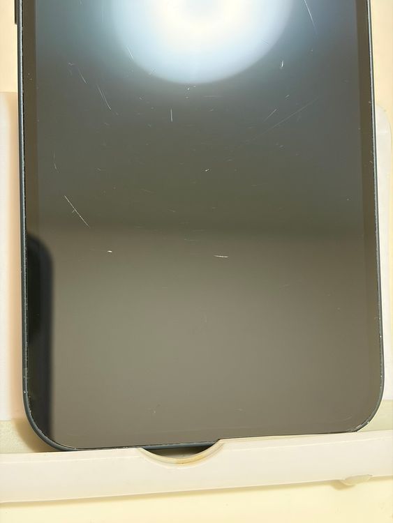 ���Хåƥ꡼85% SIM�ե꡼ iPhone14 128GB �ߥåɥʥ���
