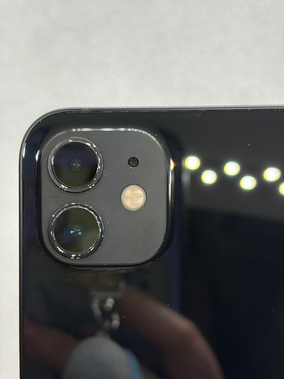 ���Хåƥ꡼83% SIM�ե꡼ iPhone12 128GB �֥�å�