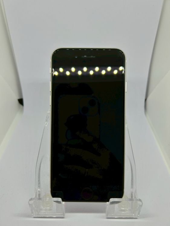 ��SIM�ե꡼ iPhoneSE��3����  64GB �������饤�� �Хåƥ꡼77%