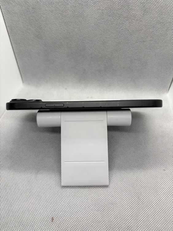 ���Хåƥ꡼89% SIM�ե꡼ iPhone15Plus 128GB �֥�å�