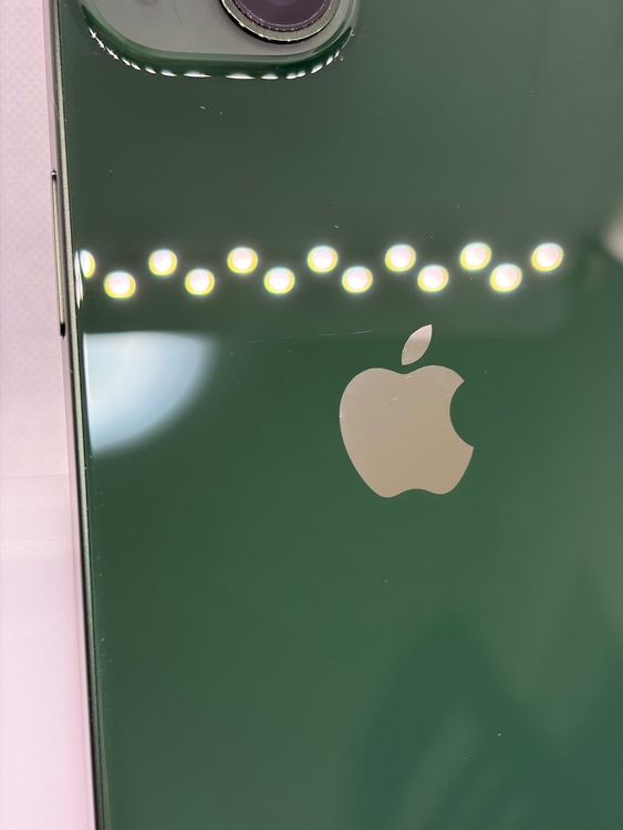 ���Хåƥ꡼86% SIM�ե꡼ iPhone13 128GB ���꡼��