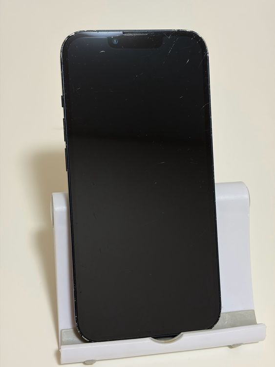 ���Хåƥ꡼84% SIM�ե꡼ iPhone13 128GB �ߥåɥʥ���