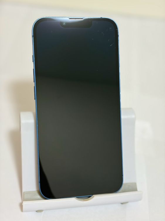 ���Хåƥ꡼89% SIM�ե꡼ iPhone13 128GB �֥롼