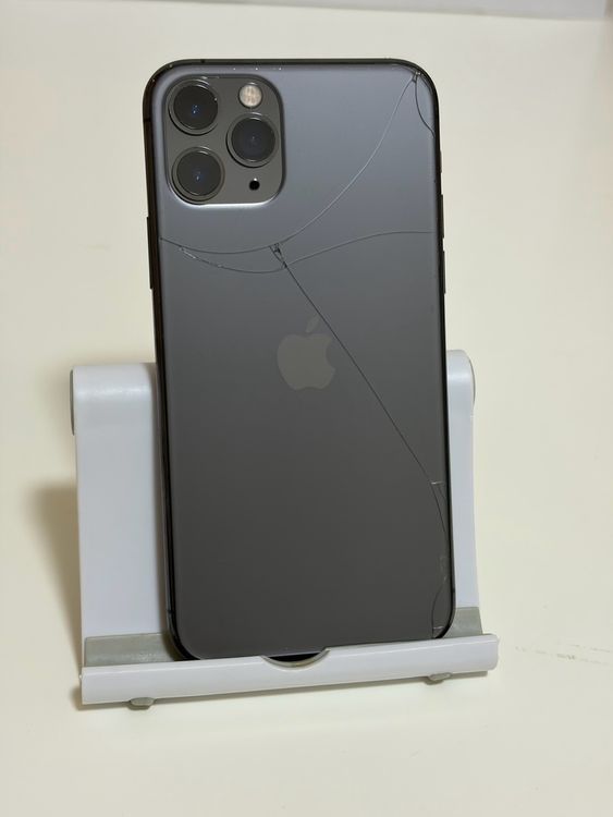 ���Хåƥ꡼82% SIM�ե꡼ iPhone11Pro 64GB ���ڡ������졼