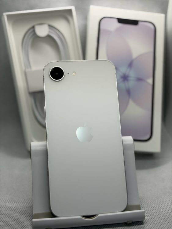 ������̤���� SIM�ե꡼ iPhone17e 256GB �ۥ磻��
