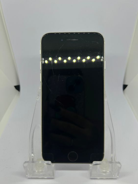 ��SIM�ե꡼ iPhoneSE��3����  128GB �������饤�� �Хåƥ꡼68%