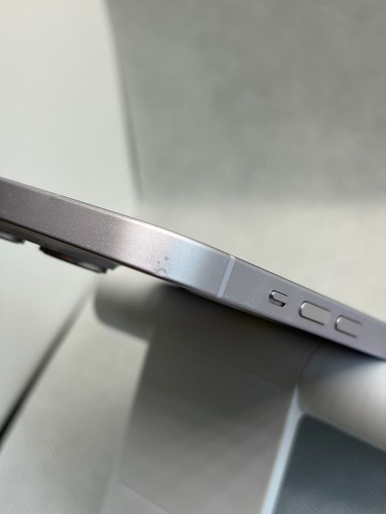 ���Хåƥ꡼82% SIM�ե꡼ iPhone14 128GB �ѡ��ץ�