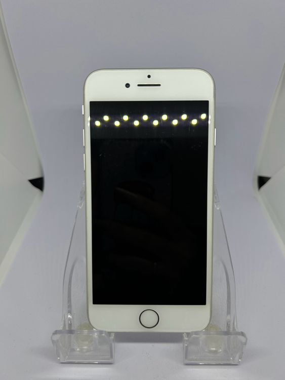 ��SIM�ե꡼ iPhone8  64GB ����С� �Хåƥ꡼74%