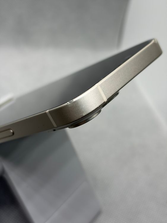 ���Хåƥ꡼89% SIM�ե꡼ iPhone14 128GB �������饤��
