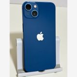���Хåƥ꡼81% SIM�ե꡼ iPhone13 128GB �֥롼