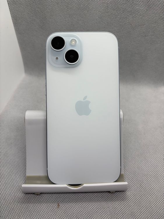 ���Хåƥ꡼89% SIM�ե꡼ iPhone15 256GB �֥롼