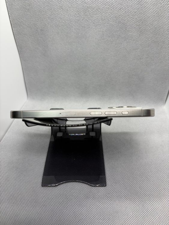 ��SIM�ե꡼ iPhone15Pro 256GB �ۥ磻�ȥ����˥��� �Хåƥ꡼91%