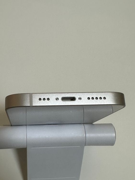 ��̤������ SIM�ե꡼ iPhone13 128GB �������饤��