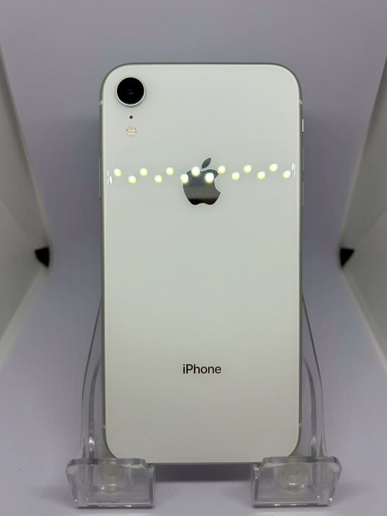 ��SIM�ե꡼ iPhoneXR  64GB �ۥ磻�� �Хåƥ꡼88%