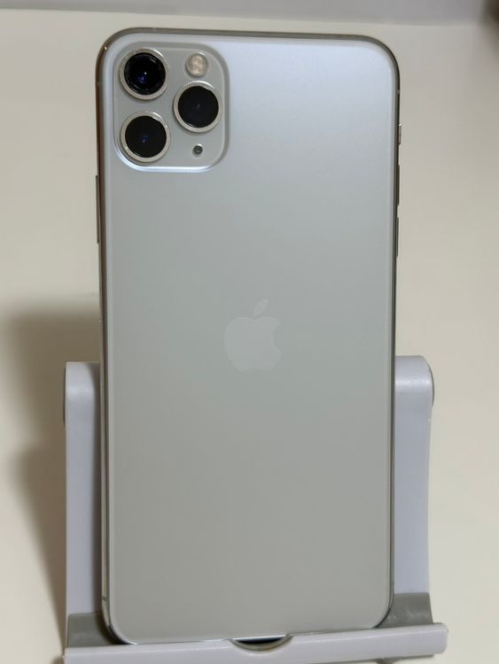������� �Хåƥ꡼77% docomo iPhone11ProMax 64GB ����С�
