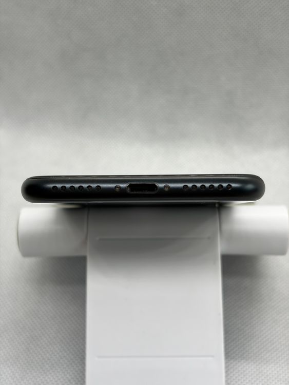 ���Хåƥ꡼100% SIM�ե꡼ iPhoneSE ��3���� 64GB �ߥåɥʥ���