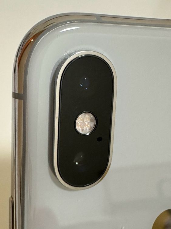 ��SIM�ե꡼ iPhoneXS 256GB ����С�
