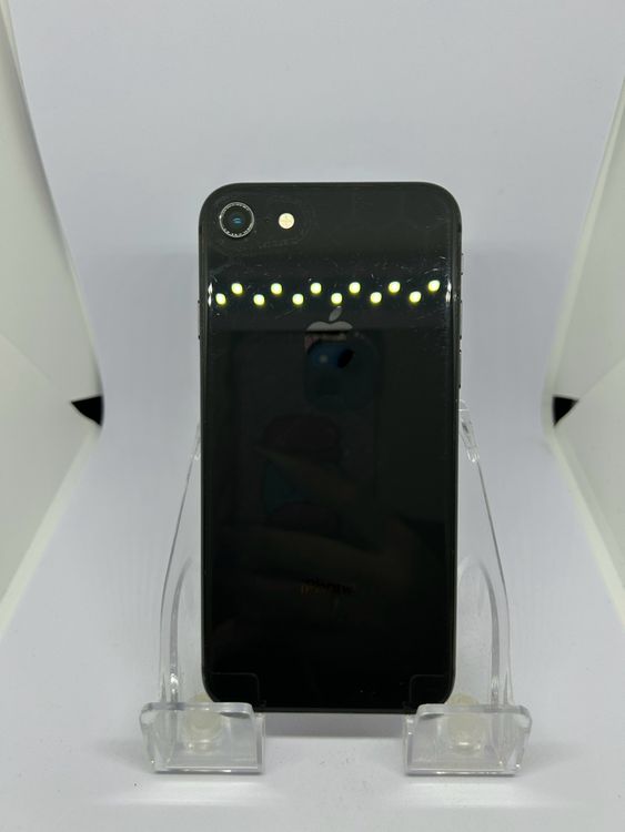 iPhone8（SIMフリー・） 商品一覧｜ムスビー【中古スマホ・中古