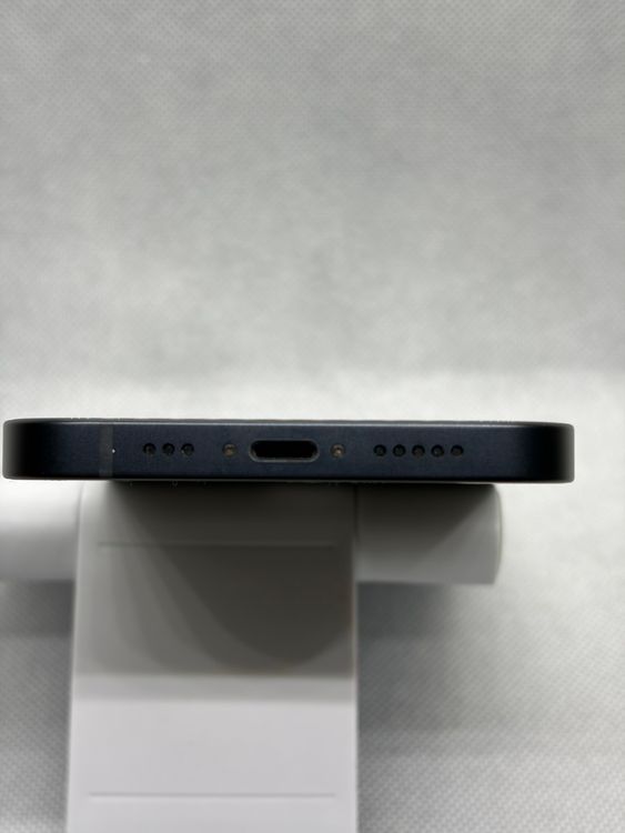 ���Хåƥ꡼83% SIM�ե꡼ iPhone12 128GB �֥�å�