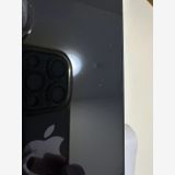 ���Хåƥ꡼84% SIM�ե꡼ iPhone13 256GB �ߥåɥʥ���