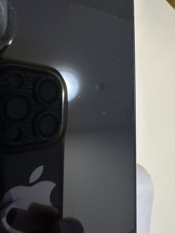 ���Хåƥ꡼84% SIM�ե꡼ iPhone13 256GB �ߥåɥʥ���
