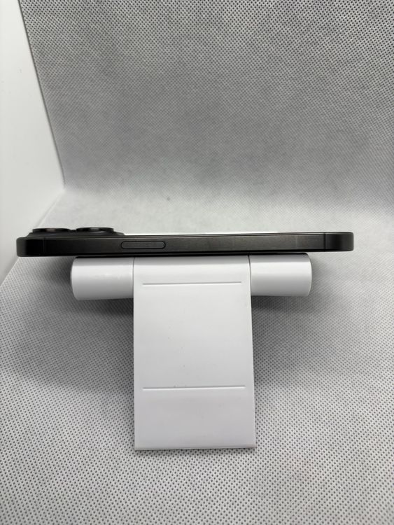 ���Хåƥ꡼89% SIM�ե꡼ iPhone15Pro 128GB �֥�å������˥���