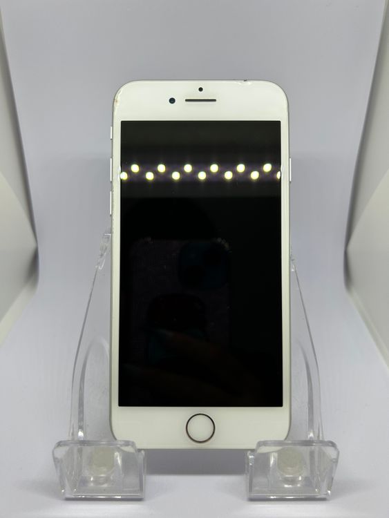 ��SIM�ե꡼ iPhone8  64GB ����С� �Хåƥ꡼81%