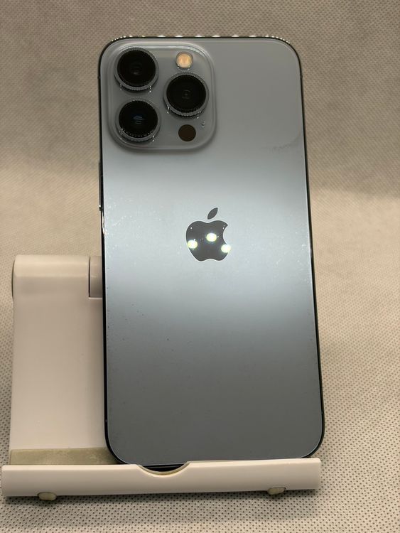 ���Хåƥ꡼82% SIM�ե꡼ iPhone13Pro 128GB ������֥롼