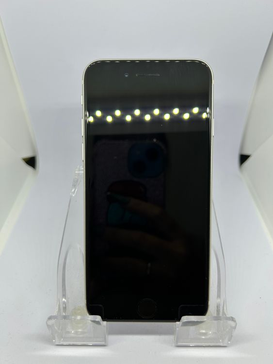 ��SIM�ե꡼ iPhoneSE��3����  64GB �������饤�� �Хåƥ꡼76%