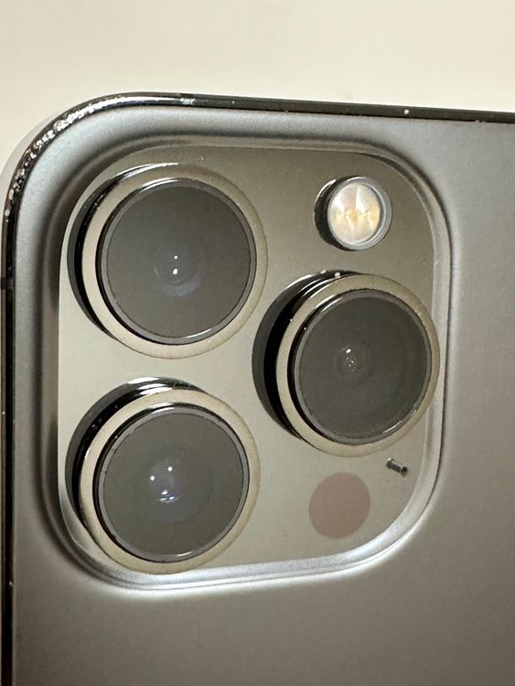 ��SIM�ե꡼ iPhone13Pro 256GB ����ե�����