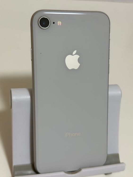 ��SIM�ե꡼ iPhone8 256GB ����С�