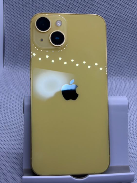 ���Хåƥ꡼90% SIM�ե꡼ iPhone14 128GB ��������