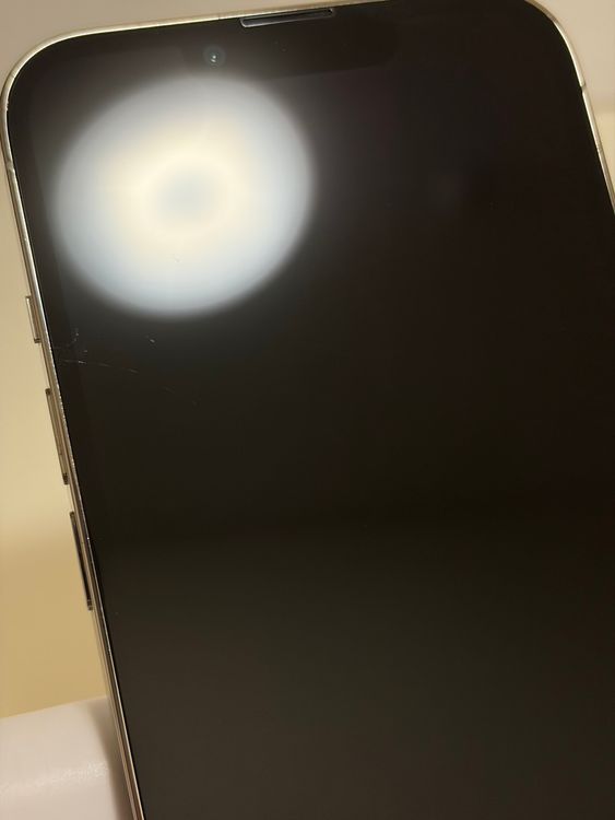 ���Хåƥ꡼82% SIM�ե꡼ iPhone13Pro 256GB ����С�