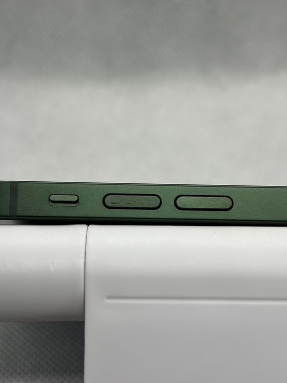 ��Ķ���� SIM�ե꡼ iPhone13mini 128GB ���꡼�� �Хåƥ꡼83%