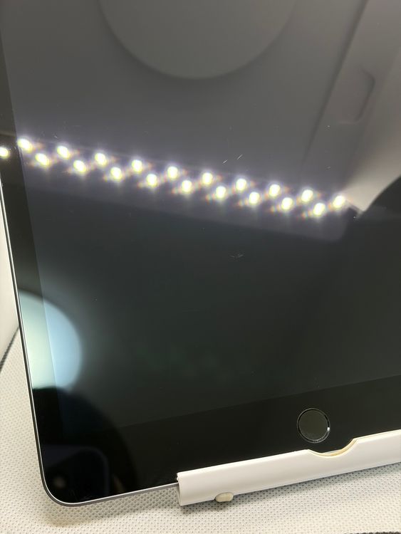 ���ϥԥͥ��ͥå� iPad ��9���� 64GB ���졼