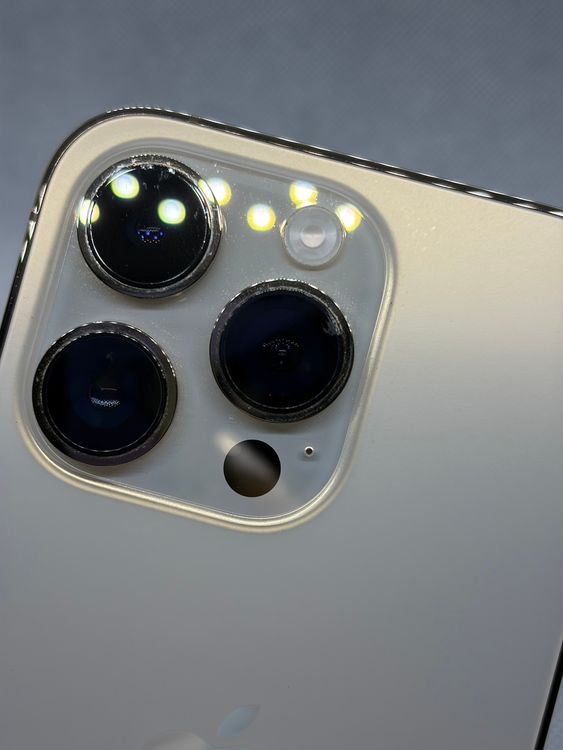 ���Хåƥ꡼81% SIM�ե꡼ iPhone14Pro 512GB �������