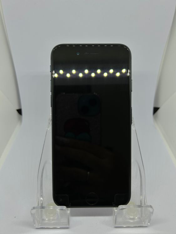 ��SIM�ե꡼ iPhoneSE��3����  64GB �ߥåɥʥ��� �Хåƥ꡼83%