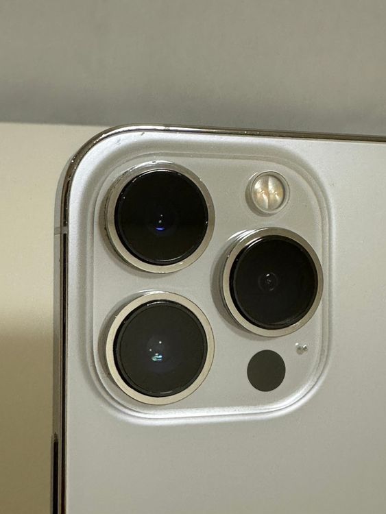 ��SIM�ե꡼ iPhone13Pro 512GB ����С�