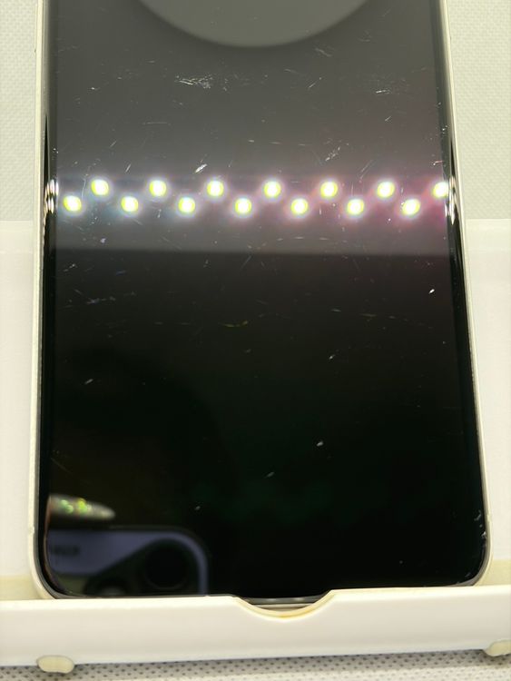 ���Хåƥ꡼83% SIM�ե꡼ iPhone11ProMax 512GB ����С�