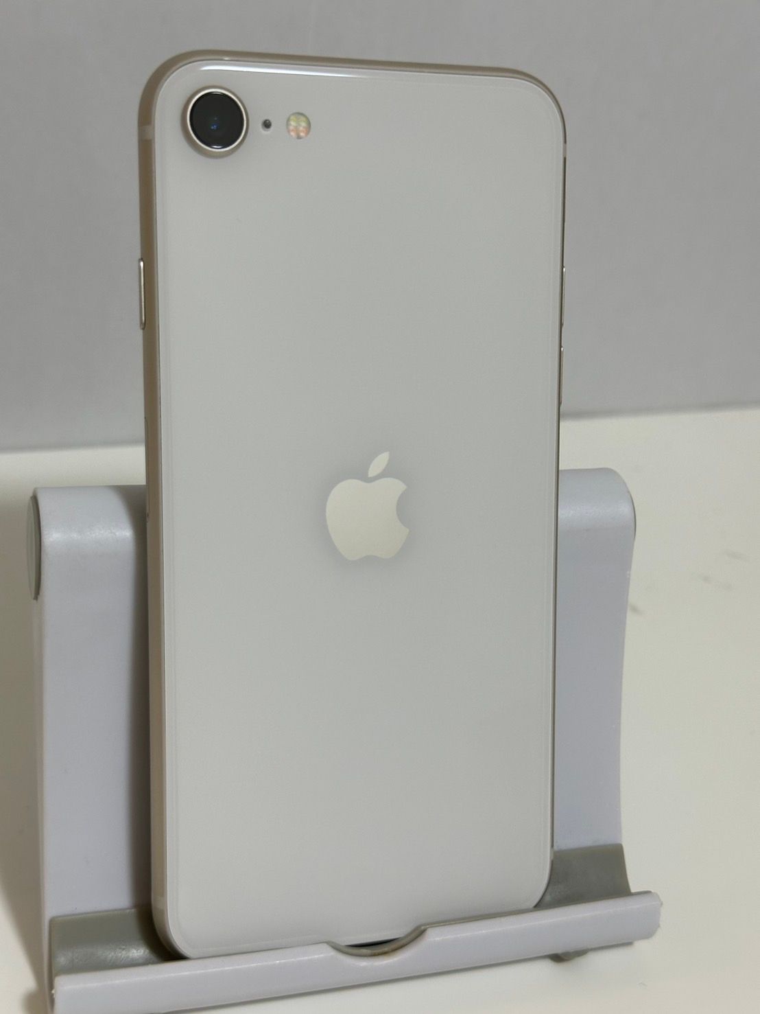 ムスビー｜○バッテリー82% SIMフリー iPhoneSE 第3世代 128GB スター