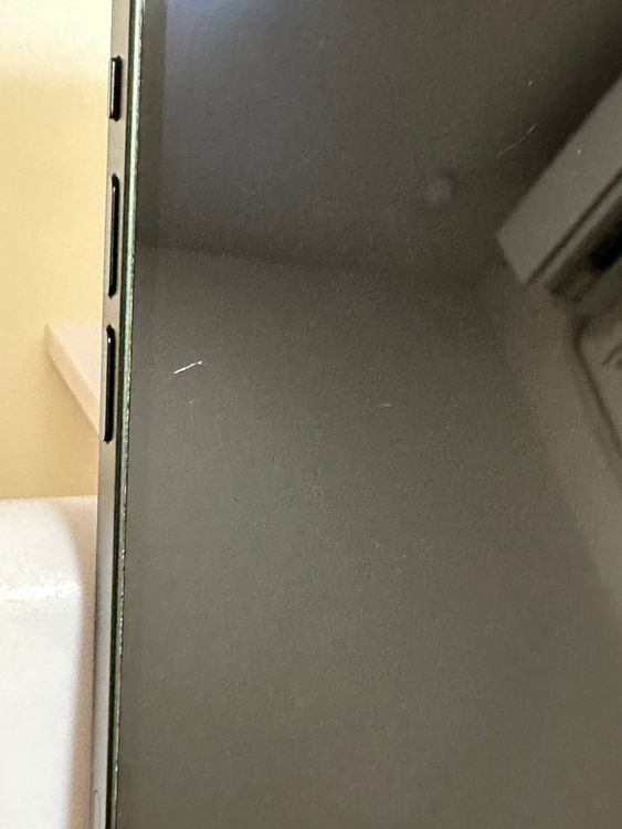 ���Хåƥ꡼85% SIM�ե꡼ iPhone13 128GB ���꡼��