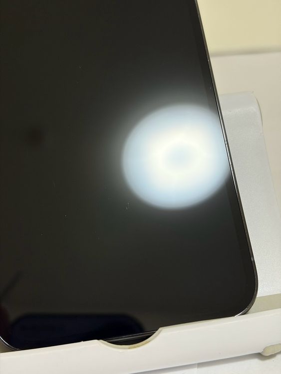 ���Хåƥ꡼100% Ķ���� SIM�ե꡼ iPhone13Pro 256GB ������֥롼