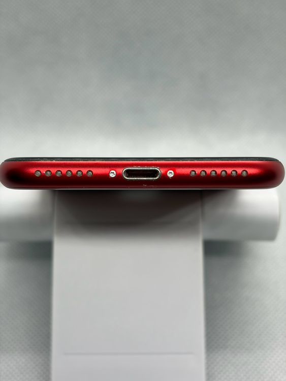 ���Хåƥ꡼87% SIM�ե꡼ iPhoneSE ��3���� 128GB ��å�