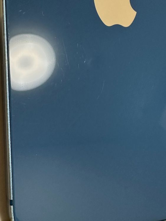���Хåƥ꡼84% SIM�ե꡼ iPhone13 128GB �֥롼