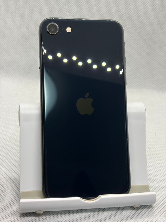 ��SIM�ե꡼ iPhoneSE ��3���� 64GB �ߥåɥʥ��� �Хåƥ꡼80%